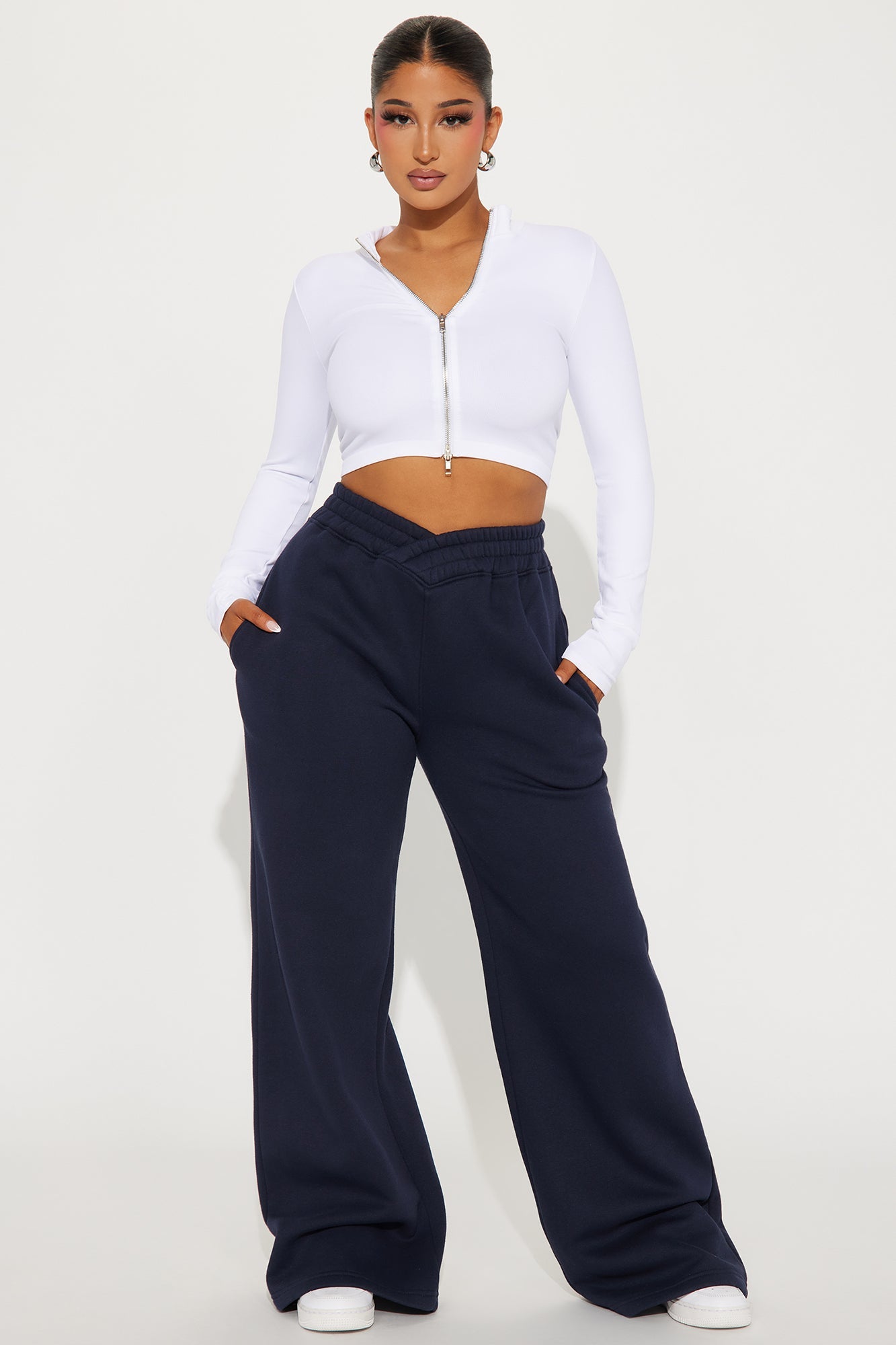https://cdn.shopify.com/s/files/1/0293/9277/files/01-16-24_S3_29_ZDZPK11429_Navy_CZ_SS_11-57-31_0724_PXF.jpg?v=1705946886