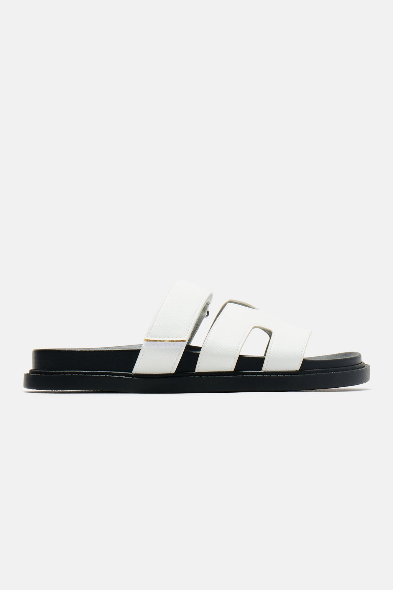 https://cdn.shopify.com/s/files/1/0293/9277/files/01-19-24_S10_20_VALERIEC_White_CXB_13-50-35_1720_ES.jpg?v=1739909564