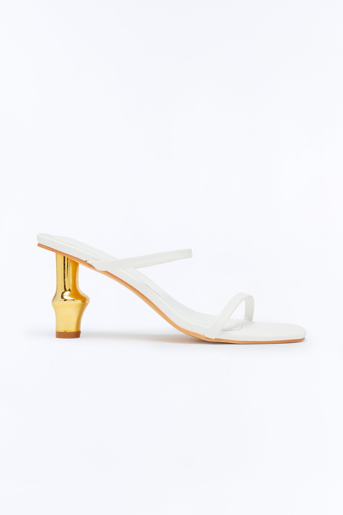 https://cdn.shopify.com/s/files/1/0293/9277/files/01-21-26_SL_3_MAGDA121_White_AB_07-19-30_FLATLAY_10385_PXF.jpg?v=1769196824