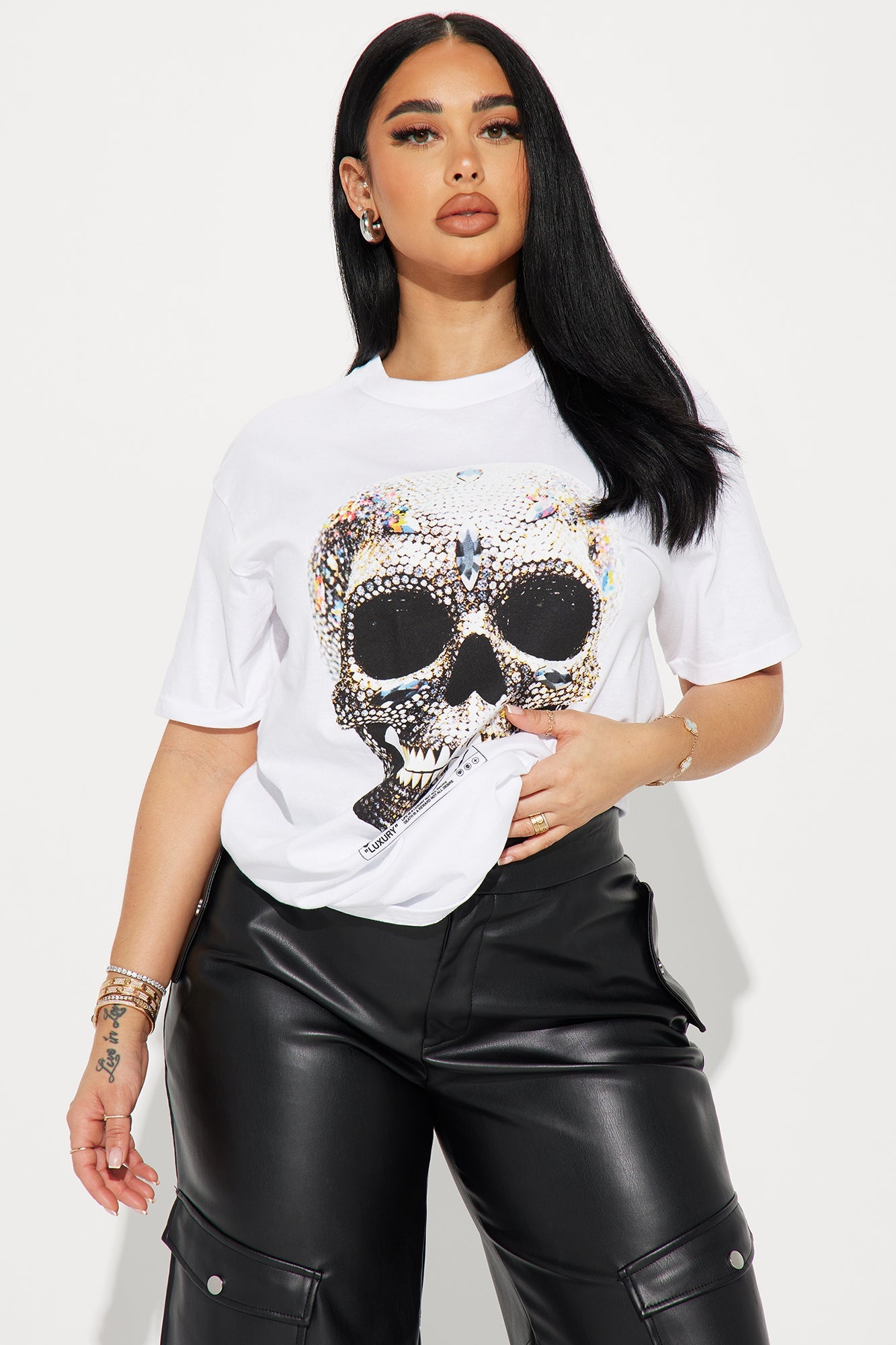 https://cdn.shopify.com/s/files/1/0293/9277/files/02-08-24_S1_32_SPDN2802W_White_KT_PC_11-56-37_16983_PXF.jpg?v=1707757161