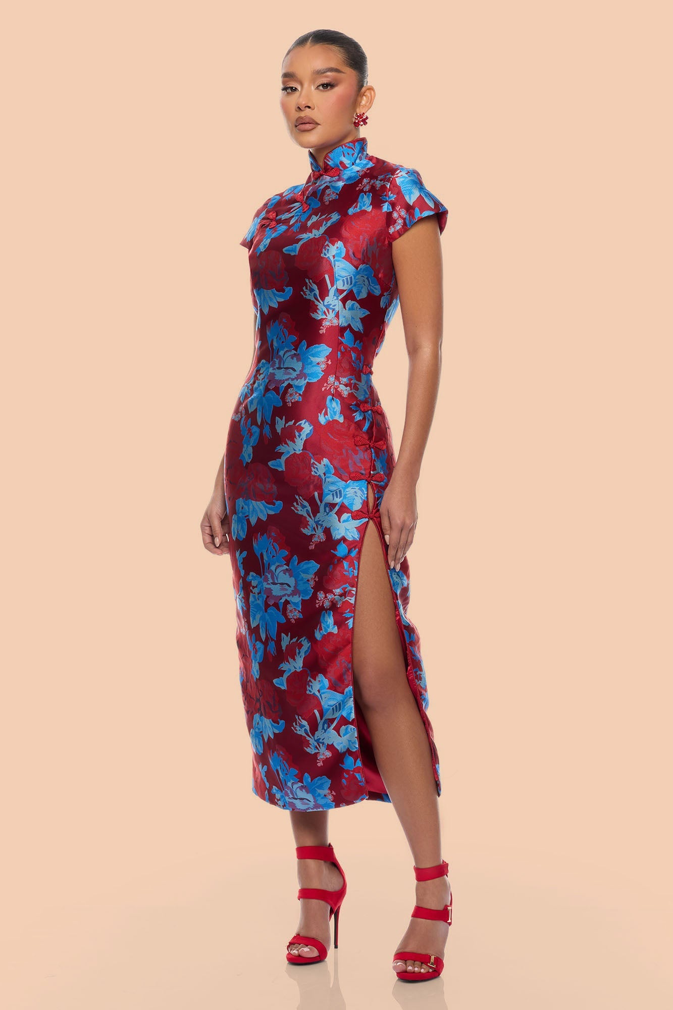 https://cdn.shopify.com/s/files/1/0293/9277/files/02-17-26_S9_2_GW25K6228_Redcombo_ZSR_KJ_IM_10-23-51_0053_ES_SG_BG.jpg?v=1784839728