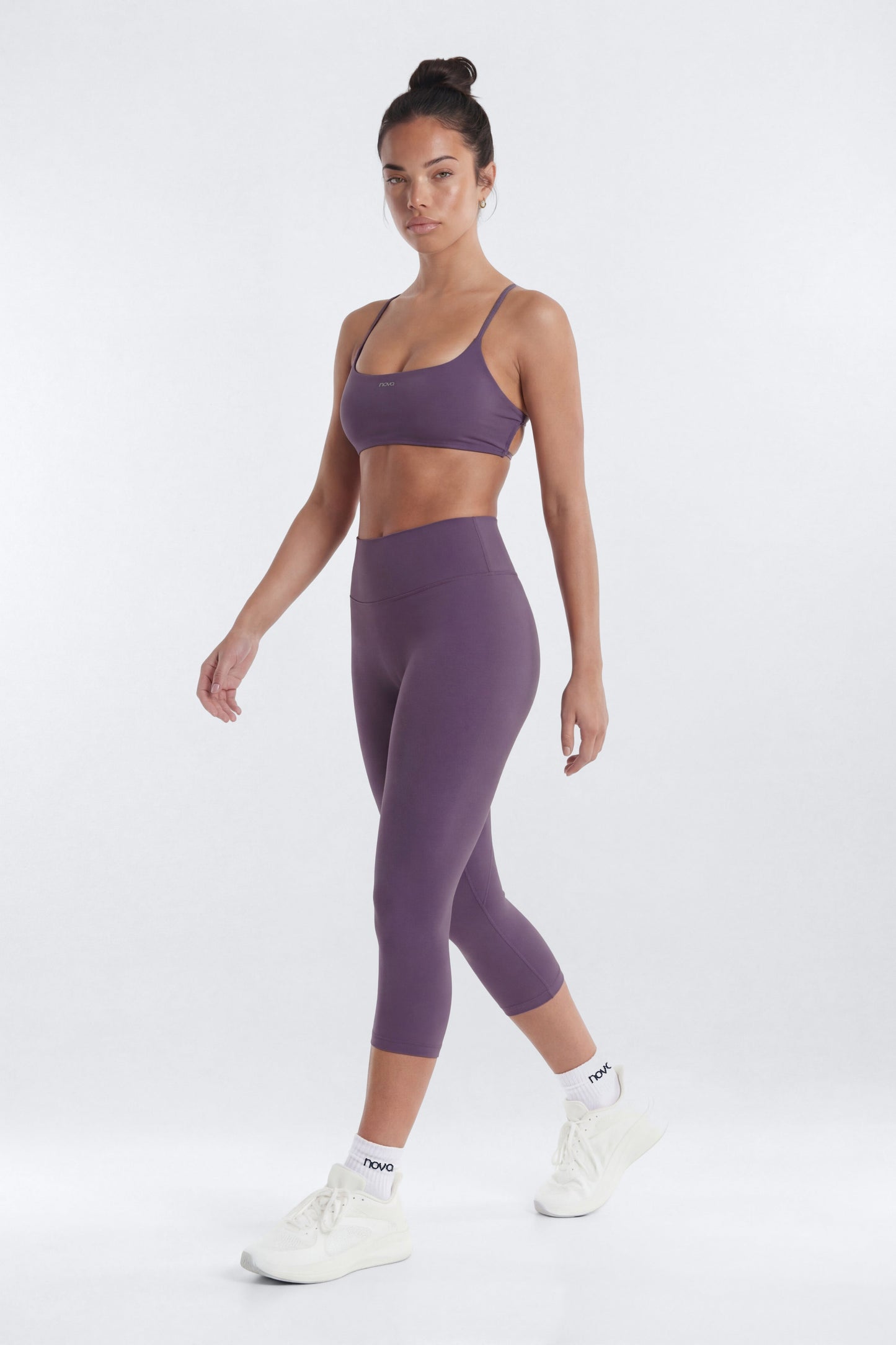 https://cdn.shopify.com/s/files/1/0293/9277/files/02-18-26_S6_PM_2_B125SB1201_Iris_JG_AA_16-28-00_9577-8_ES_ES_JA_CM.jpg?v=1773428754