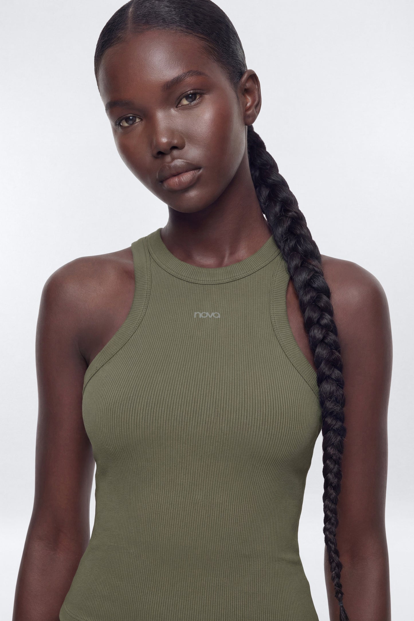 https://cdn.shopify.com/s/files/1/0293/9277/files/02-18-26_S6_PM_34_B125SP1304_Moss_JG_AA_20-25-28_1259-4-EH_ES_JA_CM.jpg?v=1773710680
