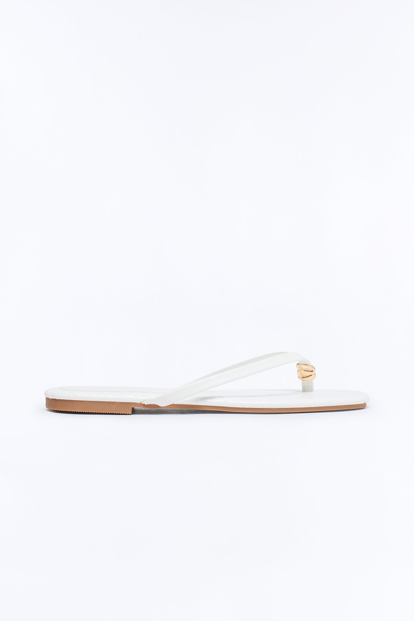 https://cdn.shopify.com/s/files/1/0293/9277/files/02-27-26_SL_64_CARLI02_White_ZSR_AB_14-16-08_FLATLAY_16807_PXF.jpg?v=1772648253