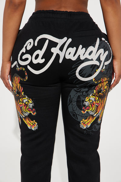 https://cdn.shopify.com/s/files/1/0293/9277/files/03-22-24_S2_18_EHM80034_Black_KJ_RL_16-12-26_34136_PXF.jpg?v=1711665036&with=400&height=600