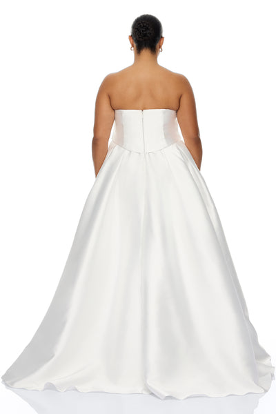 https://cdn.shopify.com/s/files/1/0293/9277/files/03-30-26_S9_41_24GWF658_White_ZSR_AE_IM_14-42-31_PLUS_1044_PXF.jpg?v=1775685709&with=400&height=600