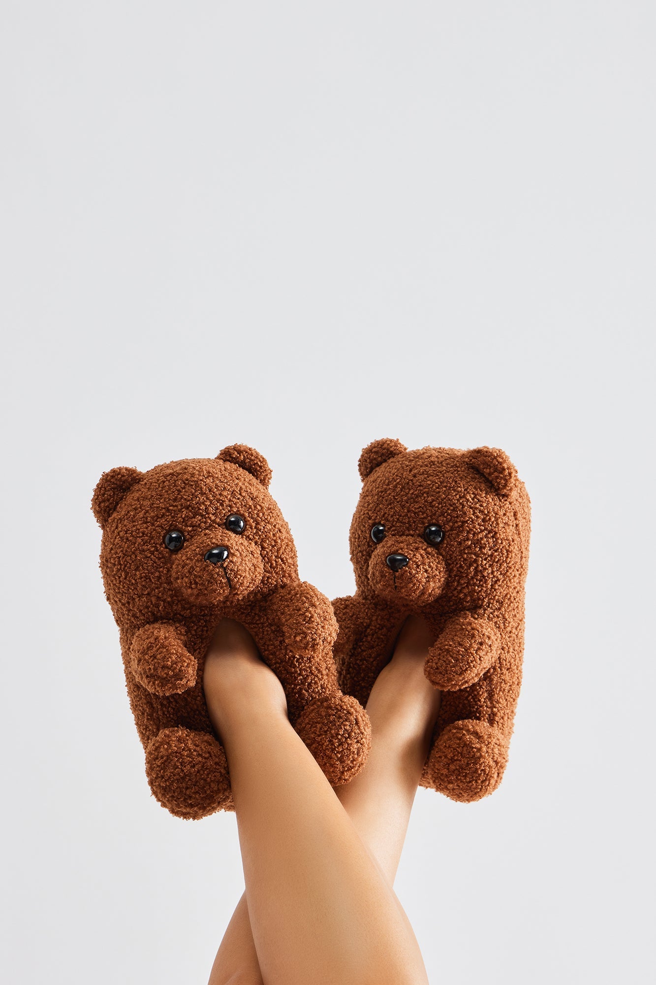 https://cdn.shopify.com/s/files/1/0293/9277/files/04-26-24_S8_27_LM12431_Tan_ID_PC_11-52-37_36001_PXF.jpg?v=1736360866