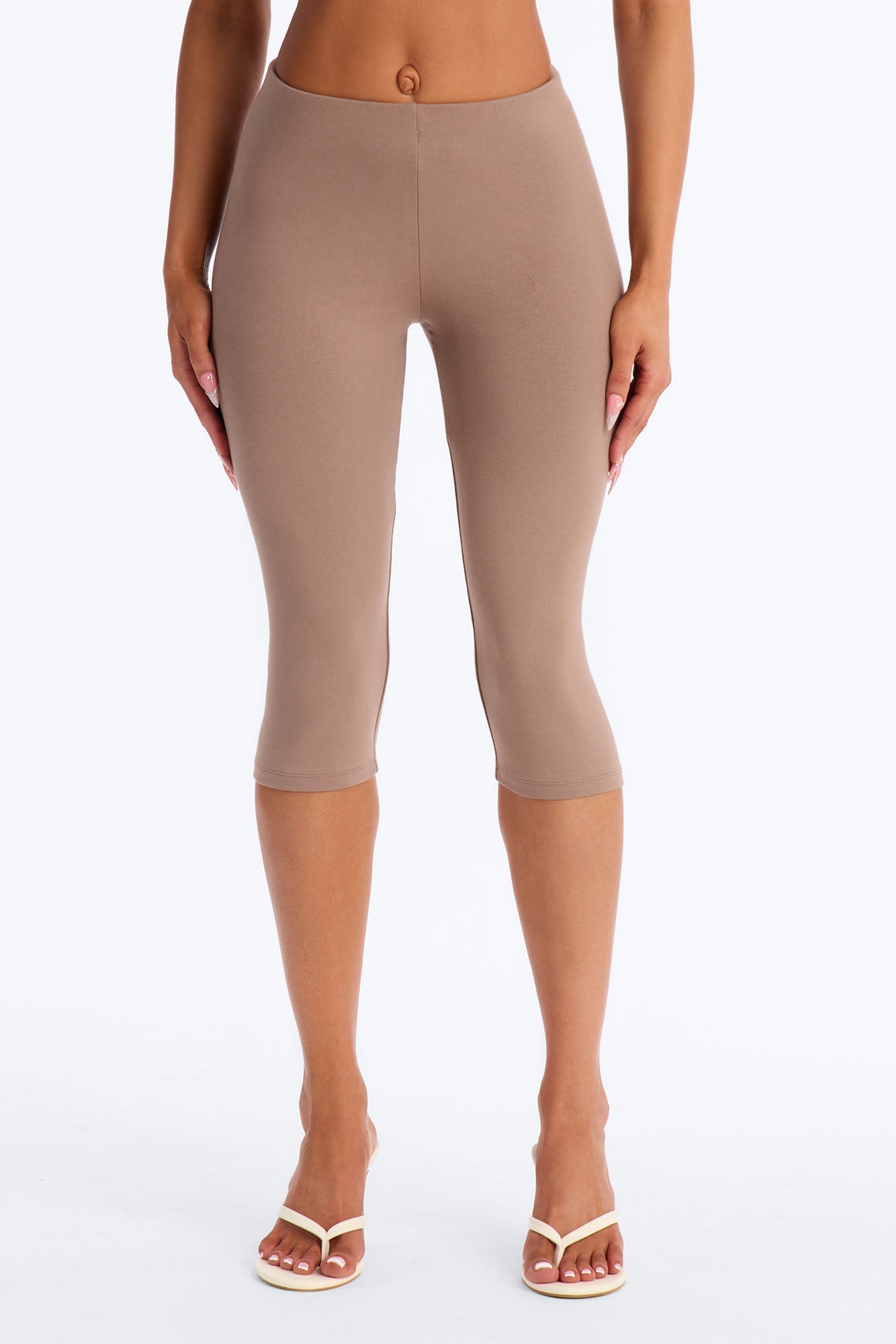 https://cdn.shopify.com/s/files/1/0293/9277/files/04-29-26_S3_28_B225LG0440_Taupe_ZSR_TK_PC_13-47-02_33159_BH.jpg?v=1778016814