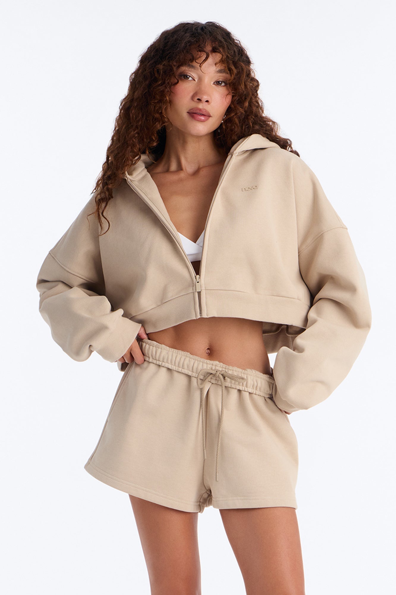 https://cdn.shopify.com/s/files/1/0293/9277/files/05-11-26_S6_41_B12507SP2202S_Taupe_ZSR_AE_MR_14-36-58_20163_PXF_4f297303-b92b-427b-b786-c12c982f8bc7.jpg?v=1778620314