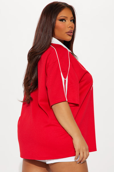 https://cdn.shopify.com/s/files/1/0293/9277/files/05-16-25_S4_24_T5043CQ_Red_CR_AC_13-05-50_PLUS_8373_PXF.jpg?v=1747689332&with=400&height=600