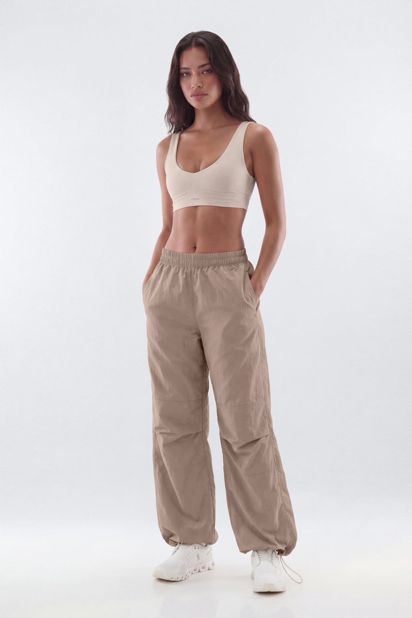 https://cdn.shopify.com/s/files/1/0293/9277/files/05-22-26_S7_7_B125SB1302_Taupe_ZSR_JZ_SO_07-45-51_76156-1_AB_AB_JA.jpg?v=1782753714