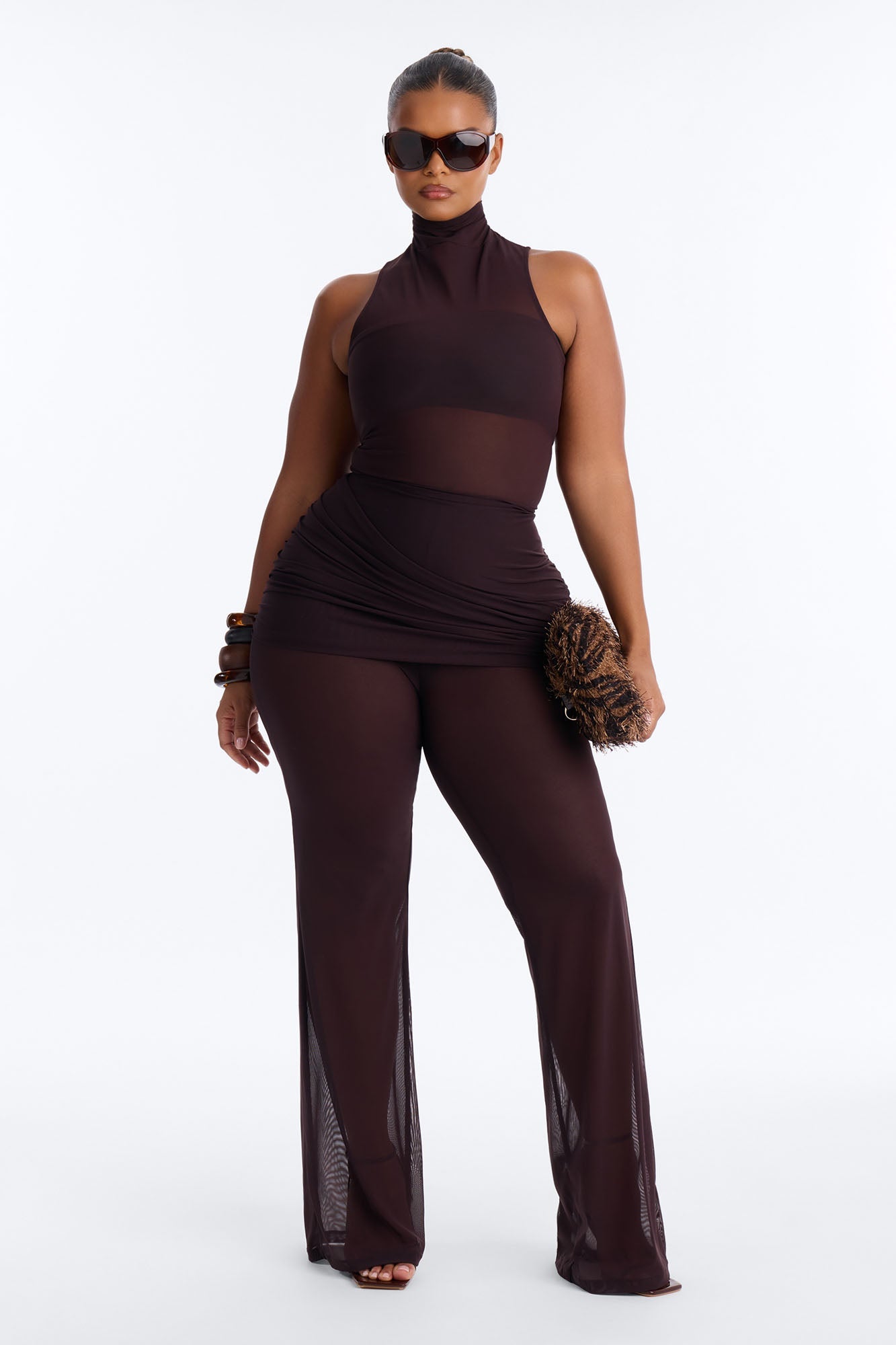 https://cdn.shopify.com/s/files/1/0293/9277/files/06-17-26_S1_28_B425PT1201_Chocolate_TK_CW_12-21-31_PLUS_51159_PXF_BH.jpg?v=1782767231