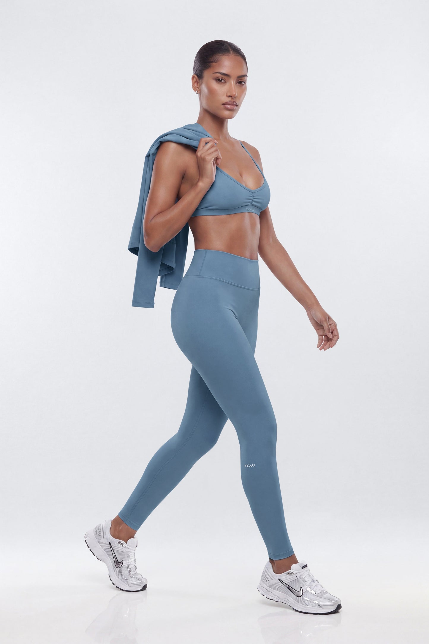 https://cdn.shopify.com/s/files/1/0293/9277/files/06-19-26_S2_15_B12503SB1308_SoftIndigo_KK_DJ_11-05-05_9146-3_YB_AB_ES_JA.jpg?v=1783702362