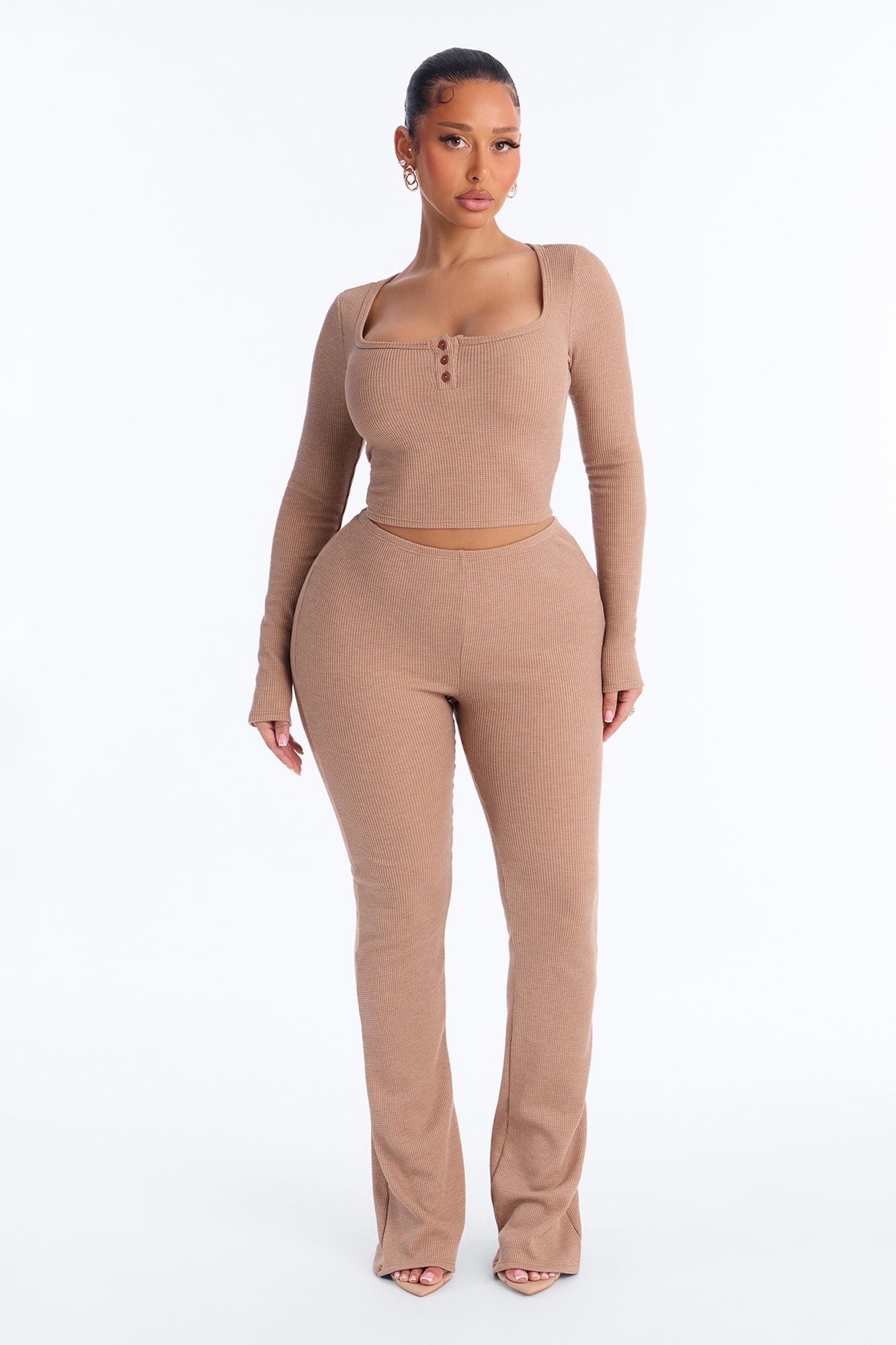 https://cdn.shopify.com/s/files/1/0293/9277/files/06-19-26_S4_48_V126MS06105_Taup_MB_DR_15-15-49_38614_PXF.jpg?v=1782160187