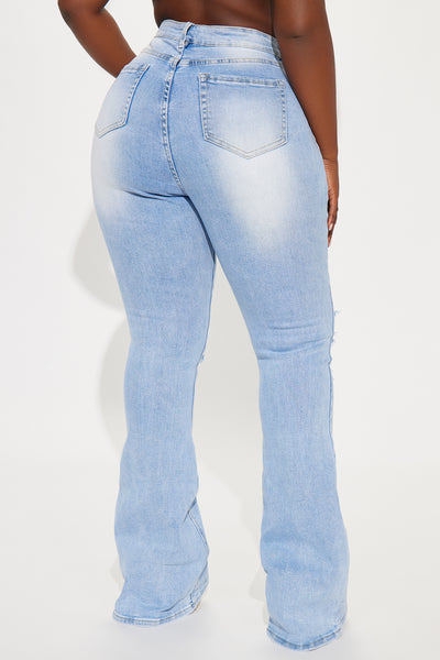 https://cdn.shopify.com/s/files/1/0293/9277/files/07-09-24_S4_16_P52470NFNL_LightBlueWash_P_TK_JS_12-01-20_PLUS_48291_PXF.jpg?v=1747073307&with=400&height=600