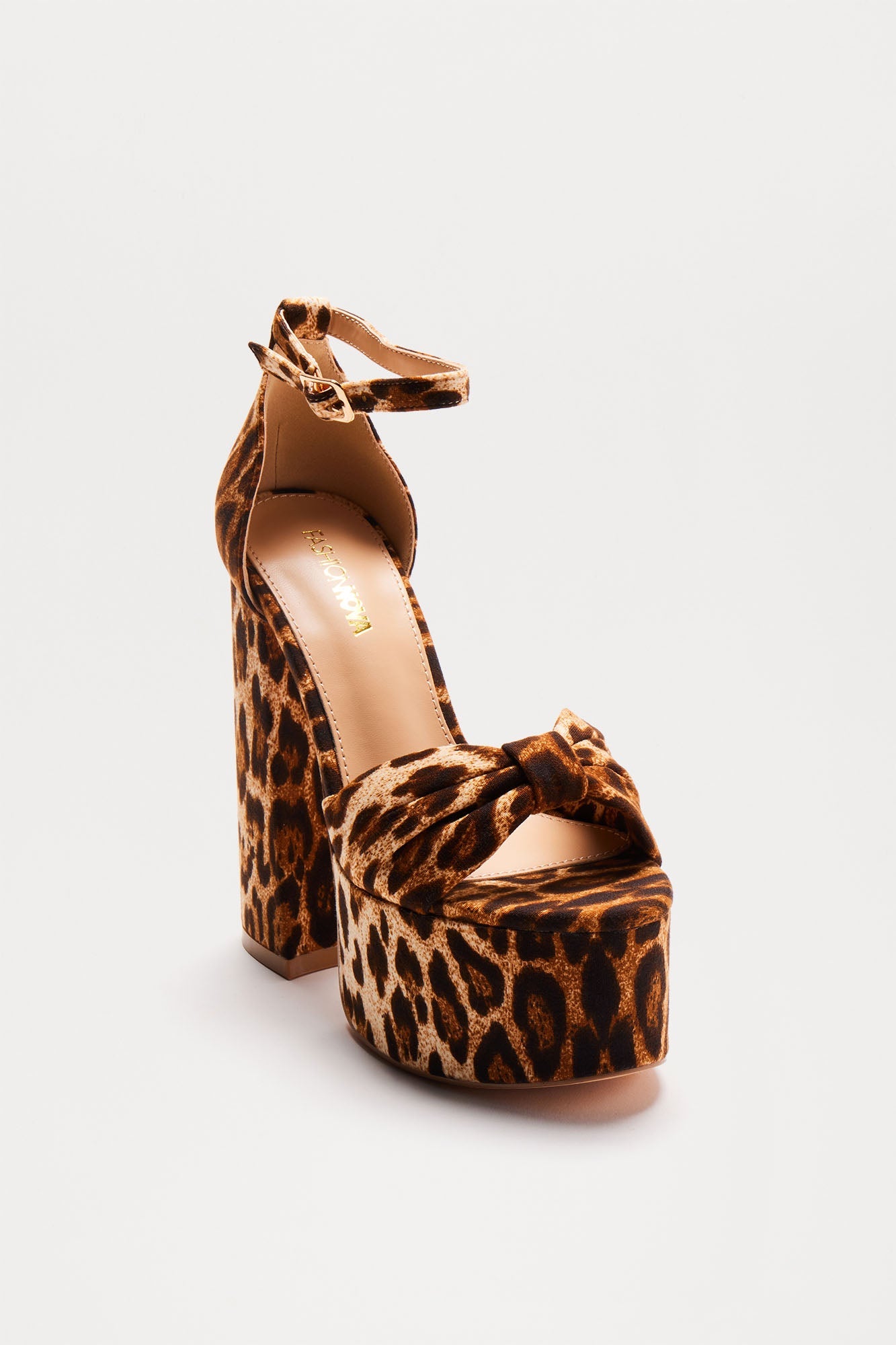 https://cdn.shopify.com/s/files/1/0293/9277/files/07-17-24_S10_12_KIKI45_Leopard_CXB_10-57-54_13339_SG_ES.jpg?v=1721771094