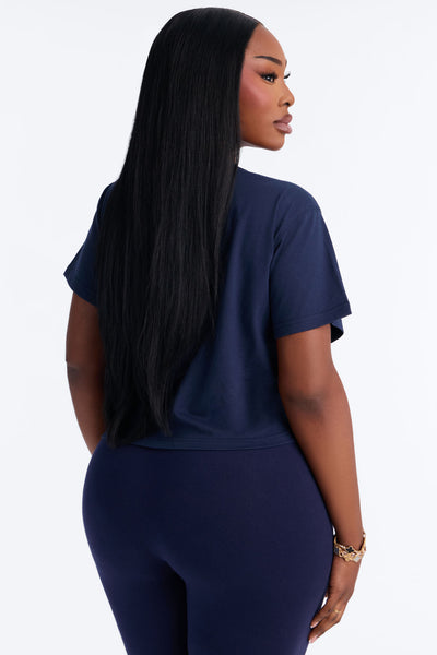 https://cdn.shopify.com/s/files/1/0293/9277/files/08-31-26_S5_7_JTLN089FNEFSFNF_Navy_LB_SS_12-57-27_PLUS_1008_PXF_eda23887-8268-45e0-affd-e7b7799f55df.jpg?v=1788382216&with=400&height=600