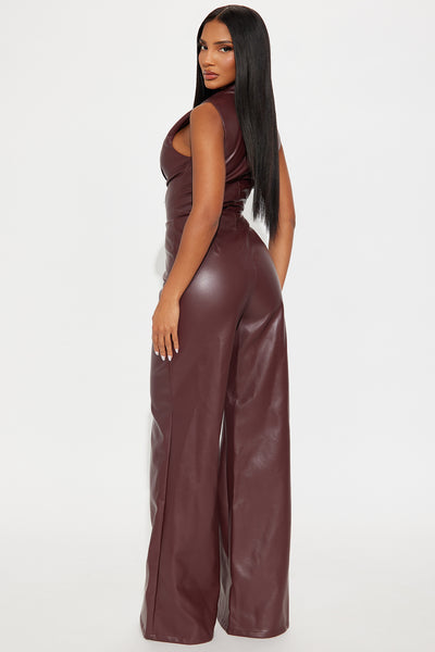 https://cdn.shopify.com/s/files/1/0293/9277/files/09-10-25_S6PM_44_25GWQ17007B_Burgundy_LB_JS_19-44-16_154542_PXF.jpg?v=1757701330&with=400&height=600