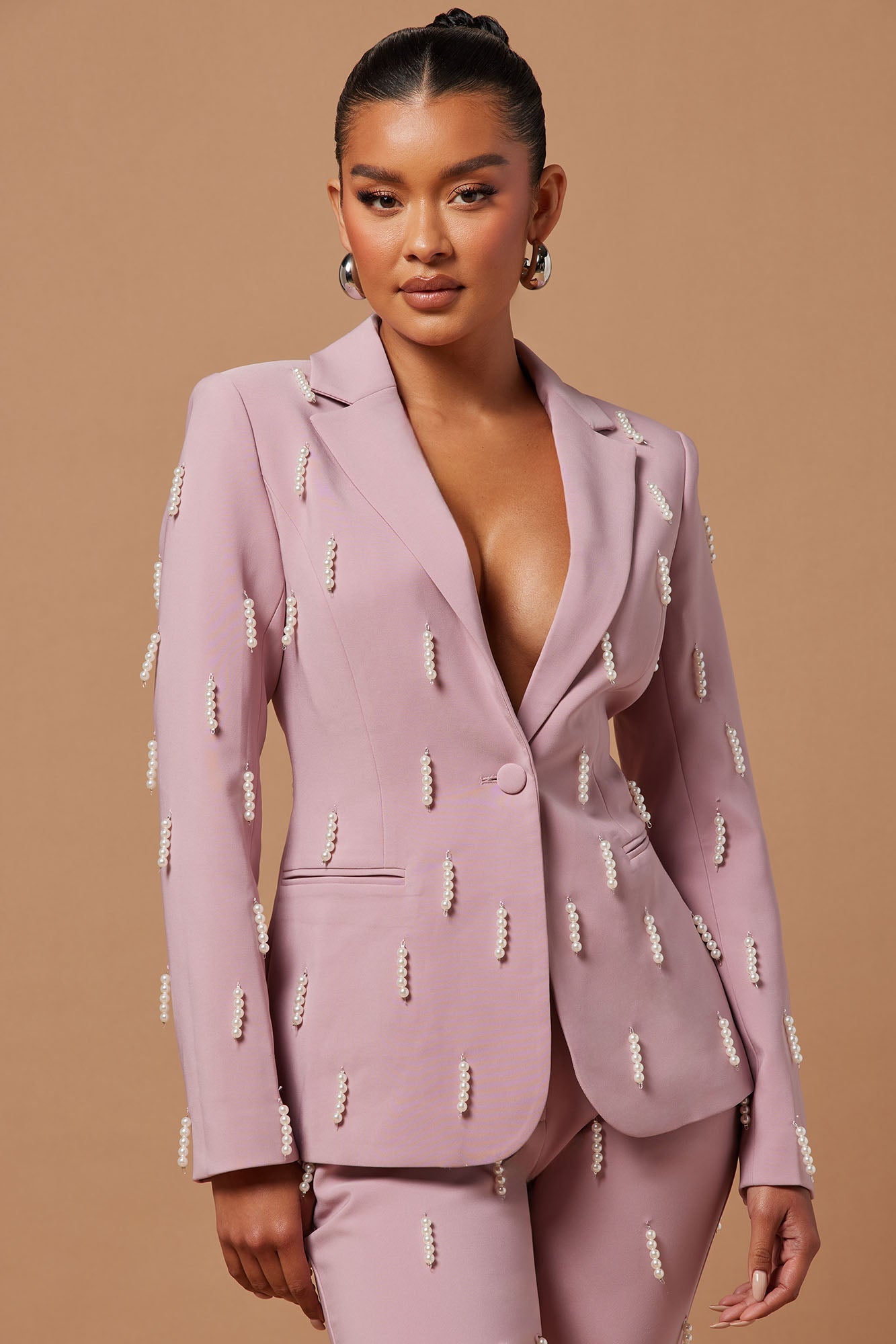 https://cdn.shopify.com/s/files/1/0293/9277/files/09-15-23Studio5_BT_IM_13-59-59_33_B30388A_Mauve_P_0814_JB_JB.jpg?v=1695747107