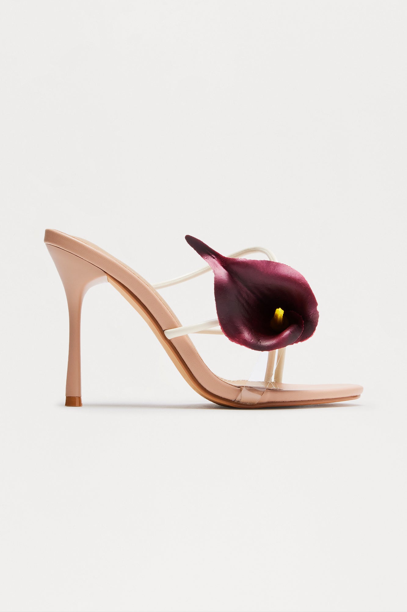 https://cdn.shopify.com/s/files/1/0293/9277/files/10-08-25_SL2_32_RESORTOWN_Wine_AJ_13-09-57_FLATLAY_14165_PXF.jpg?v=1760141210
