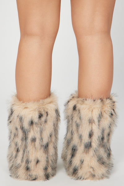 https://cdn.shopify.com/s/files/1/0293/9277/files/10-10-23Studio7_CB_RS_13-19-24_45_MELANIE21C_Leopard_13250_PXF.jpg?v=1697571052&with=400&height=600