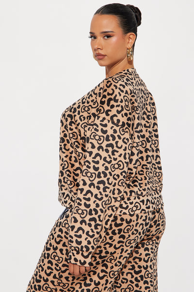 https://cdn.shopify.com/s/files/1/0293/9277/files/10-17-25_S2_49_7HKT7A6113NV_Leopard_TK_JS_14-13-48_PLUS_52033_PXF.jpg?v=1761170293&with=400&height=600