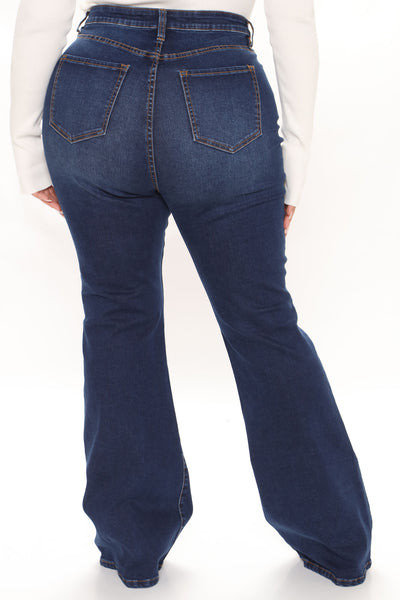 https://cdn.shopify.com/s/files/1/0293/9277/products/10-26-21Studio1_CE_RL_13-05-19_33_N1509HF_DarkWash_5834_PLUS_PB.jpg?v=1635790414&with=400&height=600