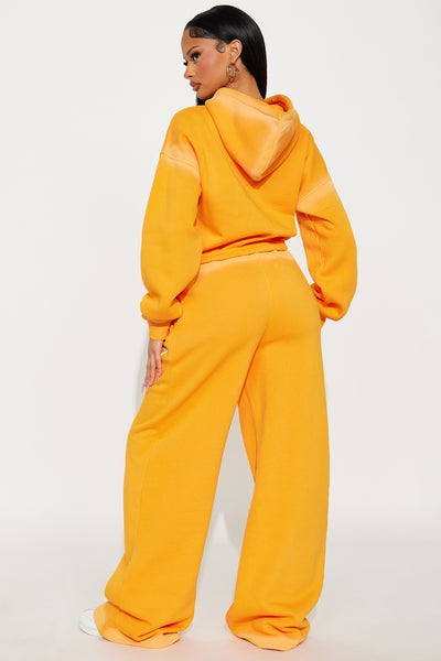https://cdn.shopify.com/s/files/1/0293/9277/files/10-31-25_S3_13_V22507MS4713_Orange_AF_NL_13-29-03_88720_PXF.jpg?v=1762280667&with=400&height=600