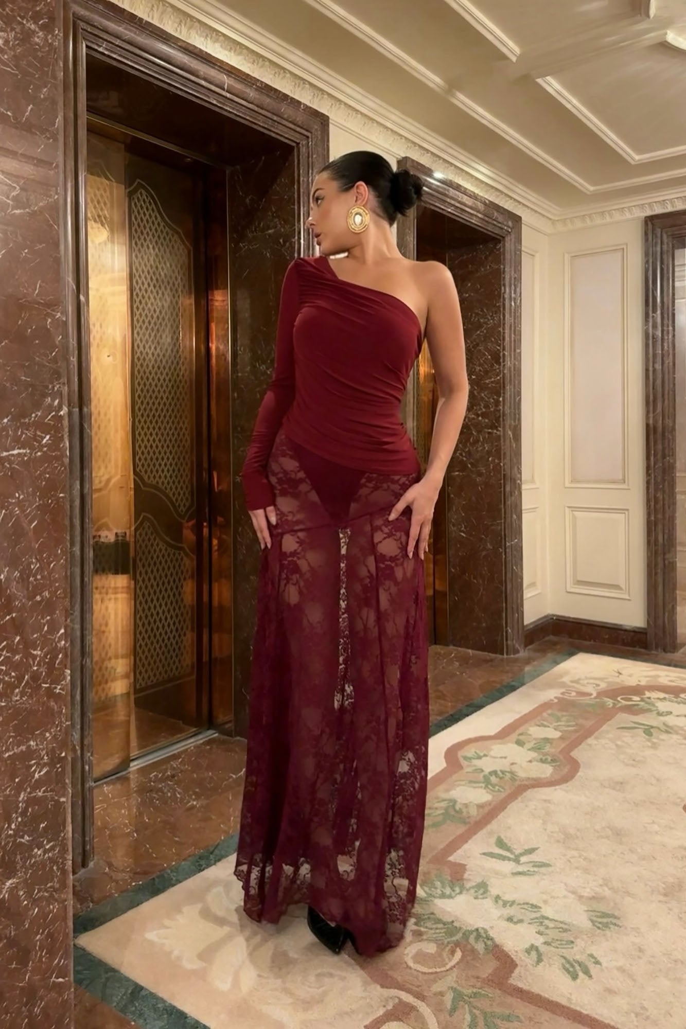 https://cdn.shopify.com/s/files/1/0293/9277/files/11-24-25_Out_Of_Touch_Lace_Maxi_Skirt_Burgundy_042_JR.jpg?v=1773945179