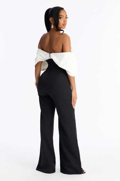 https://cdn.shopify.com/s/files/1/0293/9277/files/12-22-25_S7_3_LJP11385_BlackWhite_LB_MC_11-28-25_11456_PXF.jpg?v=1766530344&with=400&height=600