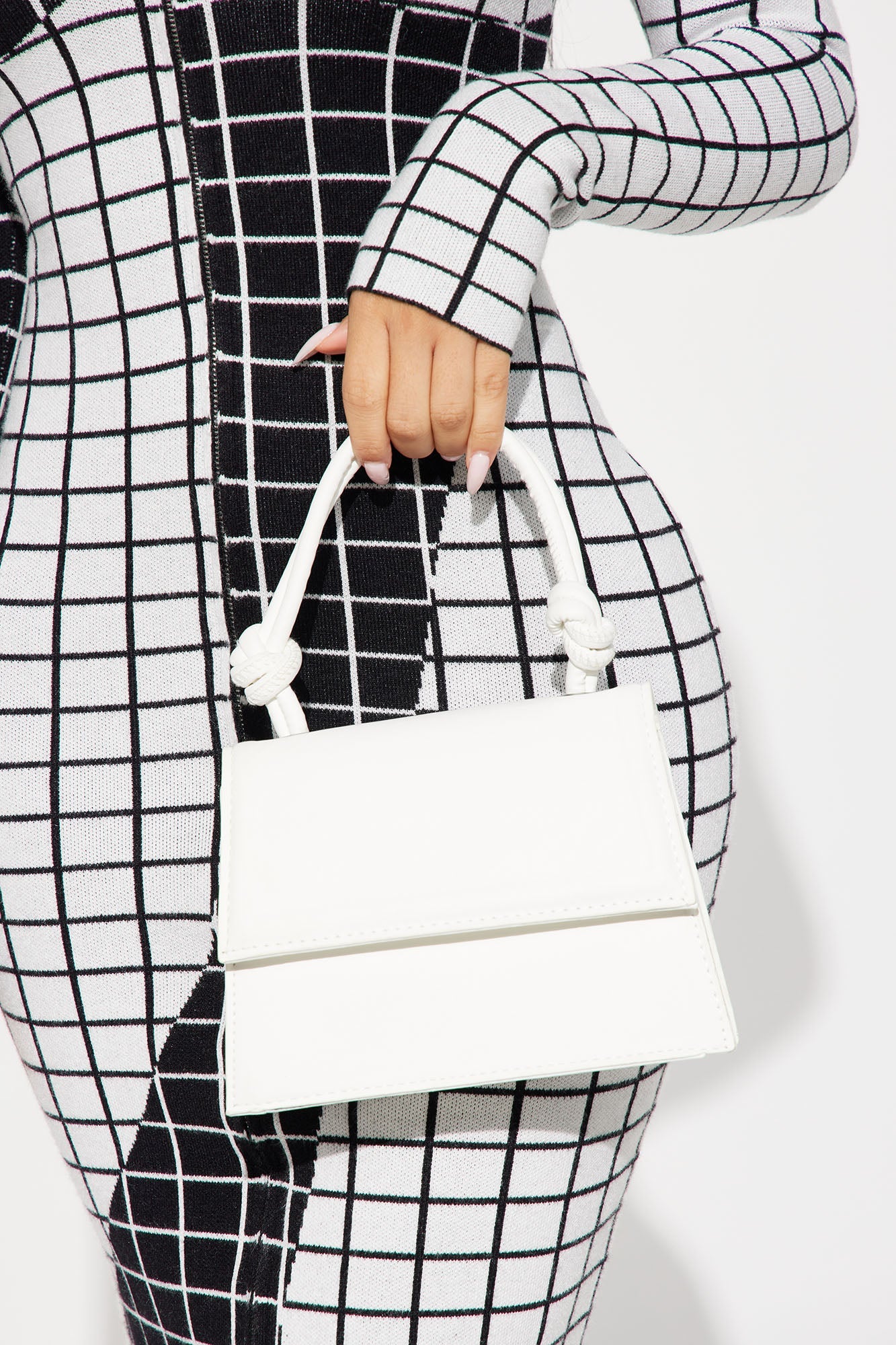 https://cdn.shopify.com/s/files/1/0293/9277/files/12-29-23_S1_14_ZD04332_White_CZ_AC_09-39-01_5937_SG.jpg?v=1704395047