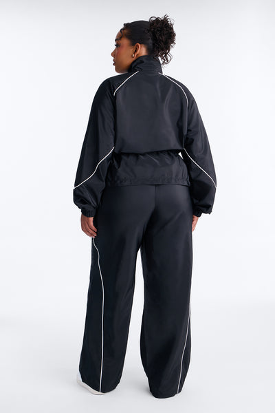 https://cdn.shopify.com/s/files/1/0293/9277/files/17590_Black_PLUS_V4.jpg?v=1783442638&with=400&height=600