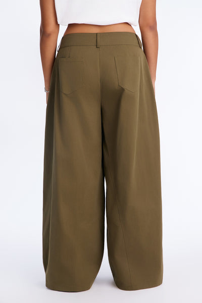 https://cdn.shopify.com/s/files/1/0293/9277/files/26GWT60110_MilitaryGreen_PLUS_V4.jpg?v=1788207212&with=400&height=600