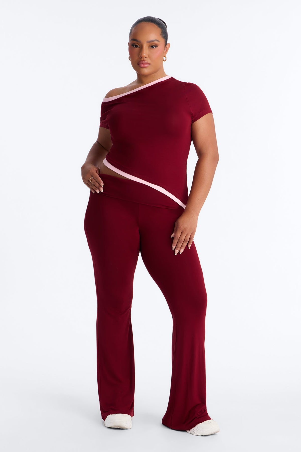 https://cdn.shopify.com/s/files/1/0293/9277/files/B126MS1375_Burgundy_combo_PLUS_V1.jpg?v=1784488673