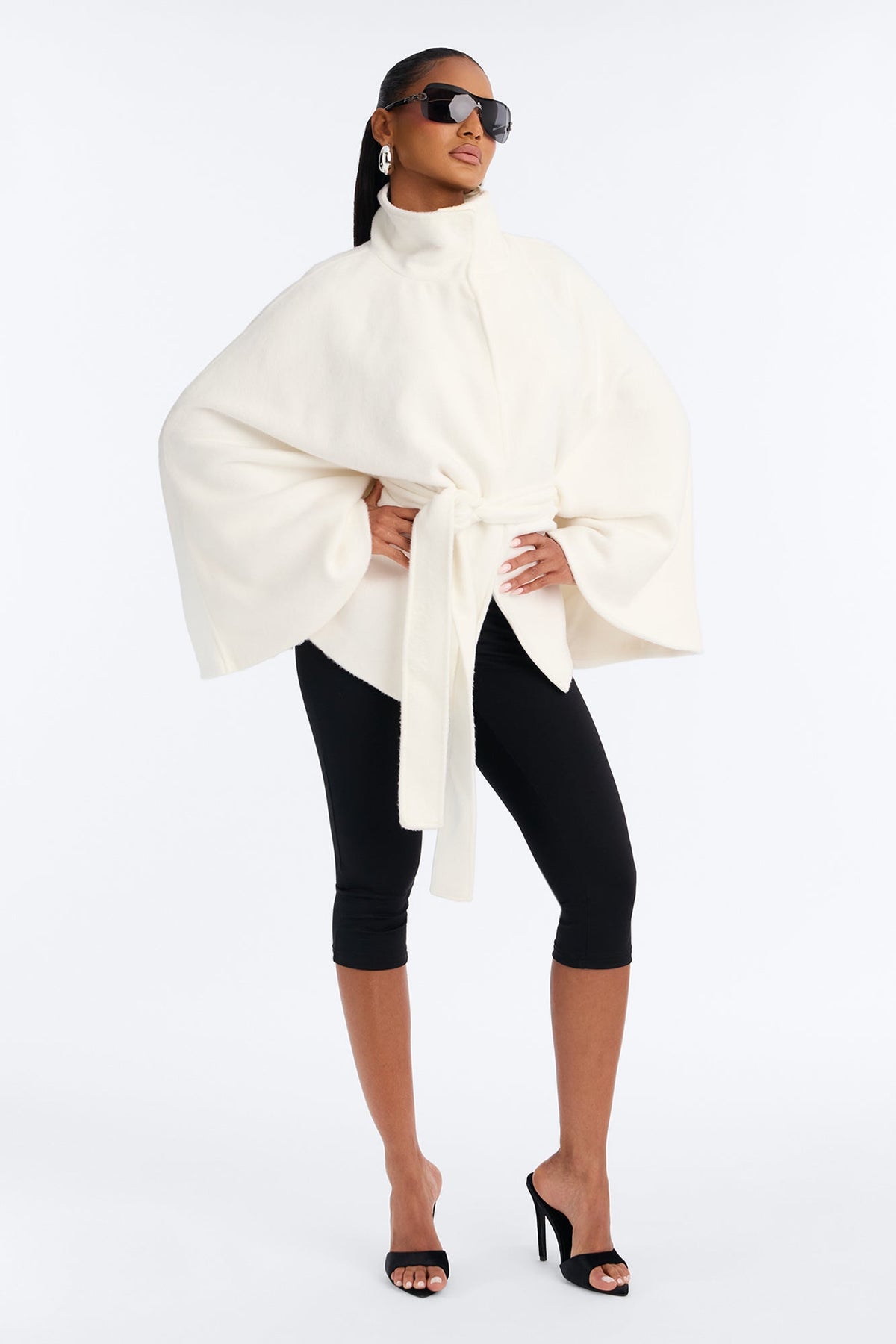 https://cdn.shopify.com/s/files/1/0293/9277/files/B226CW4040_Ivory_JR_V1.jpg?v=1790023849