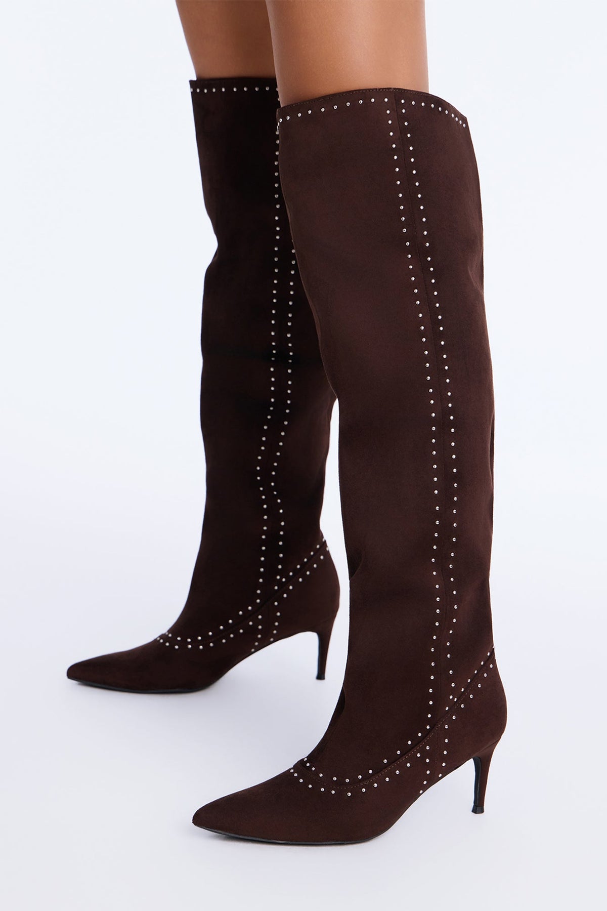 https://cdn.shopify.com/s/files/1/0293/9277/files/FINDINGSTUDS_Chocolate_JR_V1.jpg?v=1788193245