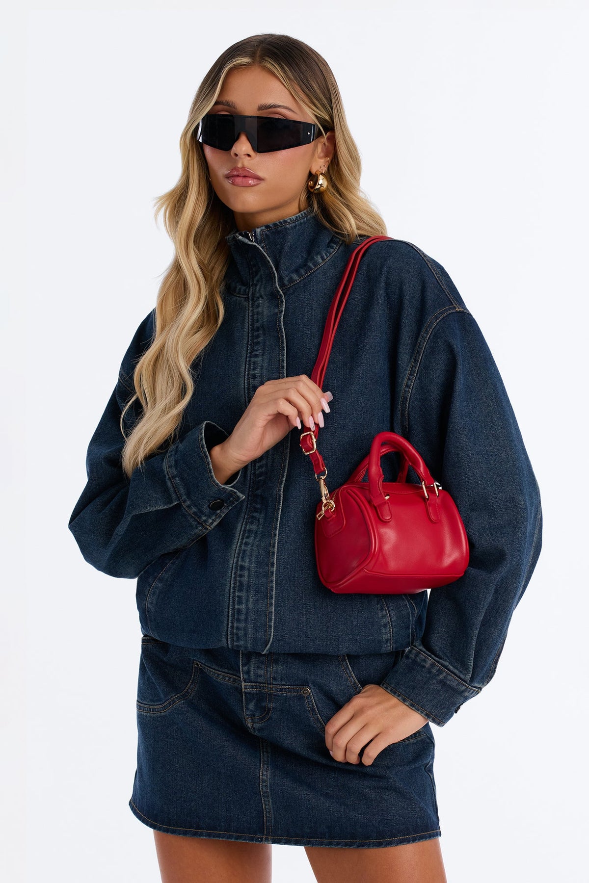 https://cdn.shopify.com/s/files/1/0293/9277/files/H911001_Red_JR_V1.jpg?v=1791213214