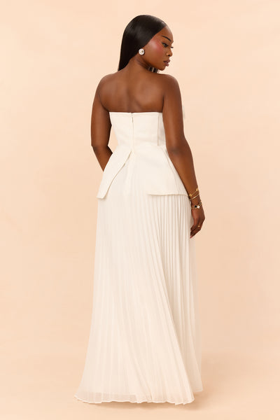 https://cdn.shopify.com/s/files/1/0293/9277/files/JY4675_White_PLUS_V4.jpg?v=1784568523&with=400&height=600