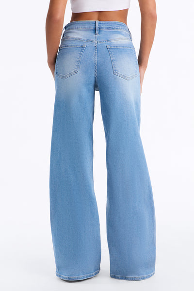https://cdn.shopify.com/s/files/1/0293/9277/files/P44160_LightWash_JR_V4.jpg?v=1787240562&with=400&height=600