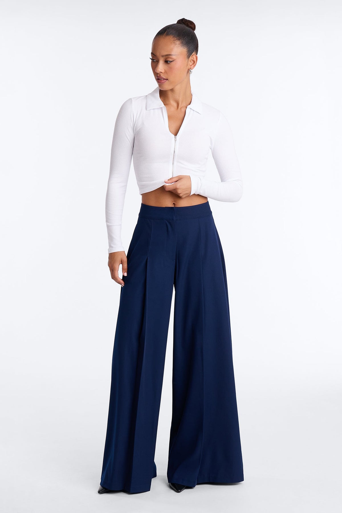 https://cdn.shopify.com/s/files/1/0293/9277/files/PHNVP128W_Midnight_20Navy_JR_V1.jpg?v=1788282930