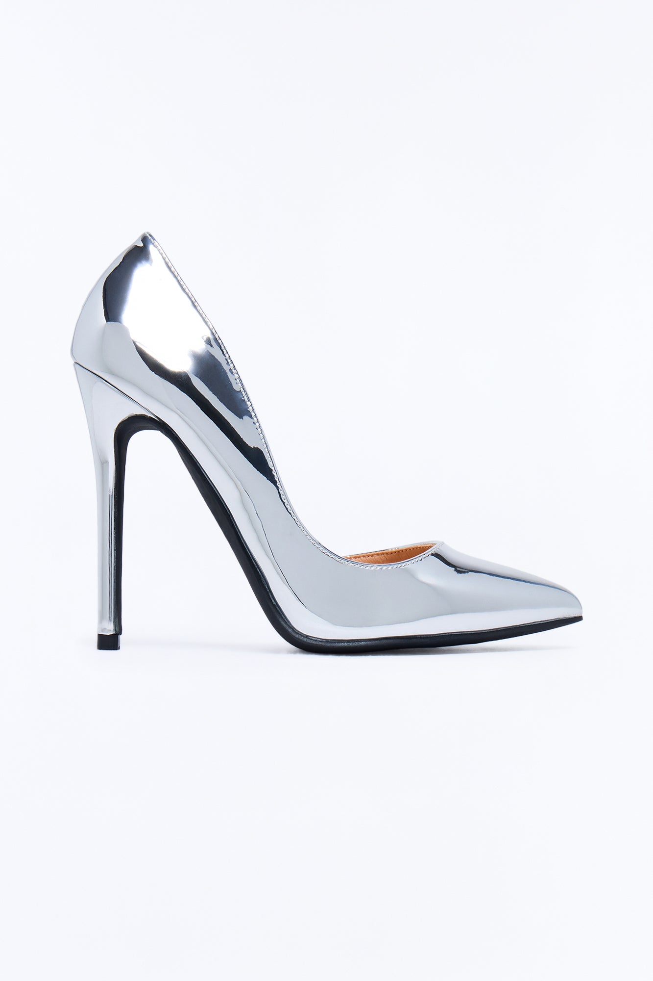 https://cdn.shopify.com/s/files/1/0293/9277/files/SOFINIE39_Silver_SL_V3.jpg?v=1785440879