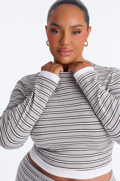 https://cdn.shopify.com/s/files/1/0293/9277/files/ST6035_HeatherGrey_PLUS_V4.jpg?v=1784822534&with=400&height=600