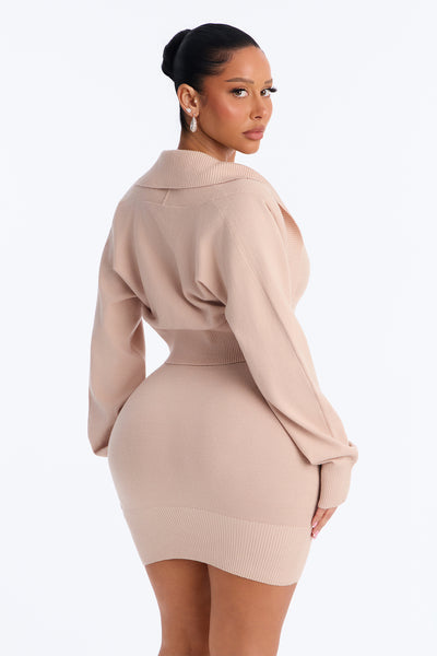 https://cdn.shopify.com/s/files/1/0293/9277/files/V126DR0548_Taupe_JR_V4.jpg?v=1788364620&with=400&height=600