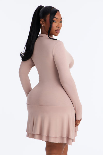 https://cdn.shopify.com/s/files/1/0293/9277/files/V126DR06331_Mocha_PLUS_V4.jpg?v=1789157645&with=400&height=600