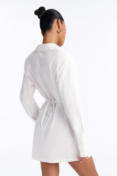 https://cdn.shopify.com/s/files/1/0293/9277/files/V126DR07205_White_JR_V4.jpg?v=1785271514&with=400&height=600