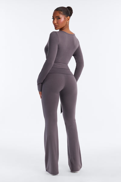 https://cdn.shopify.com/s/files/1/0293/9277/files/V126MS0420_Charcoal_JR_V4.jpg?v=1783019163&with=400&height=600