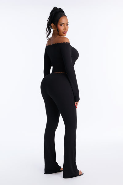 https://cdn.shopify.com/s/files/1/0293/9277/files/V126MS06527_Black_JR_V4.jpg?v=1789584674&with=400&height=600