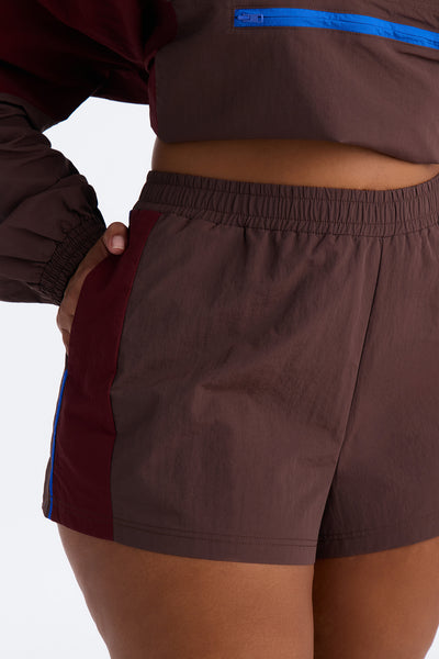 https://cdn.shopify.com/s/files/1/0293/9277/files/ZDPDSJZO26475S_Brown_combo_PLUS_V4.jpg?v=1782400471&with=400&height=600