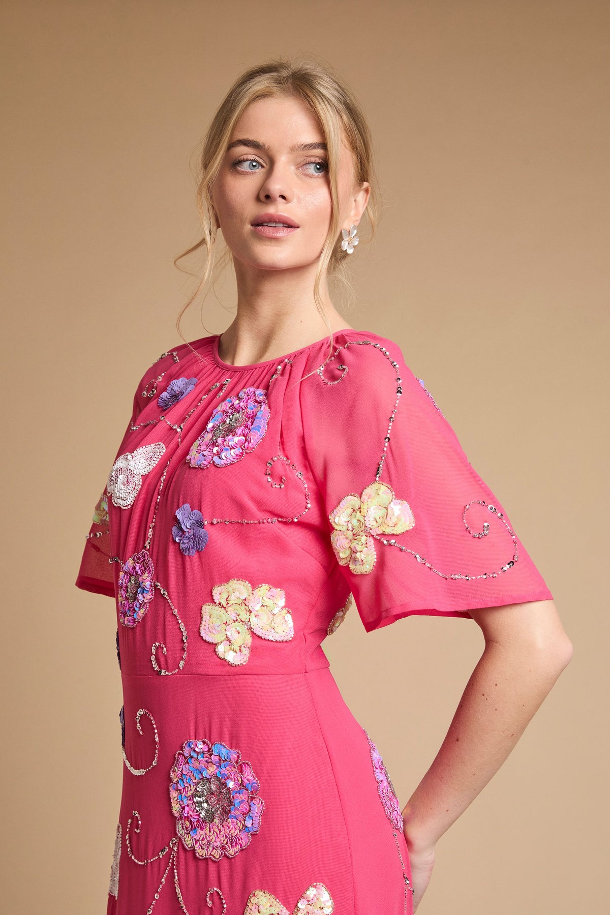 https://mediahub.prettylittlething.com/baa13041_hot%20pink_xl_3