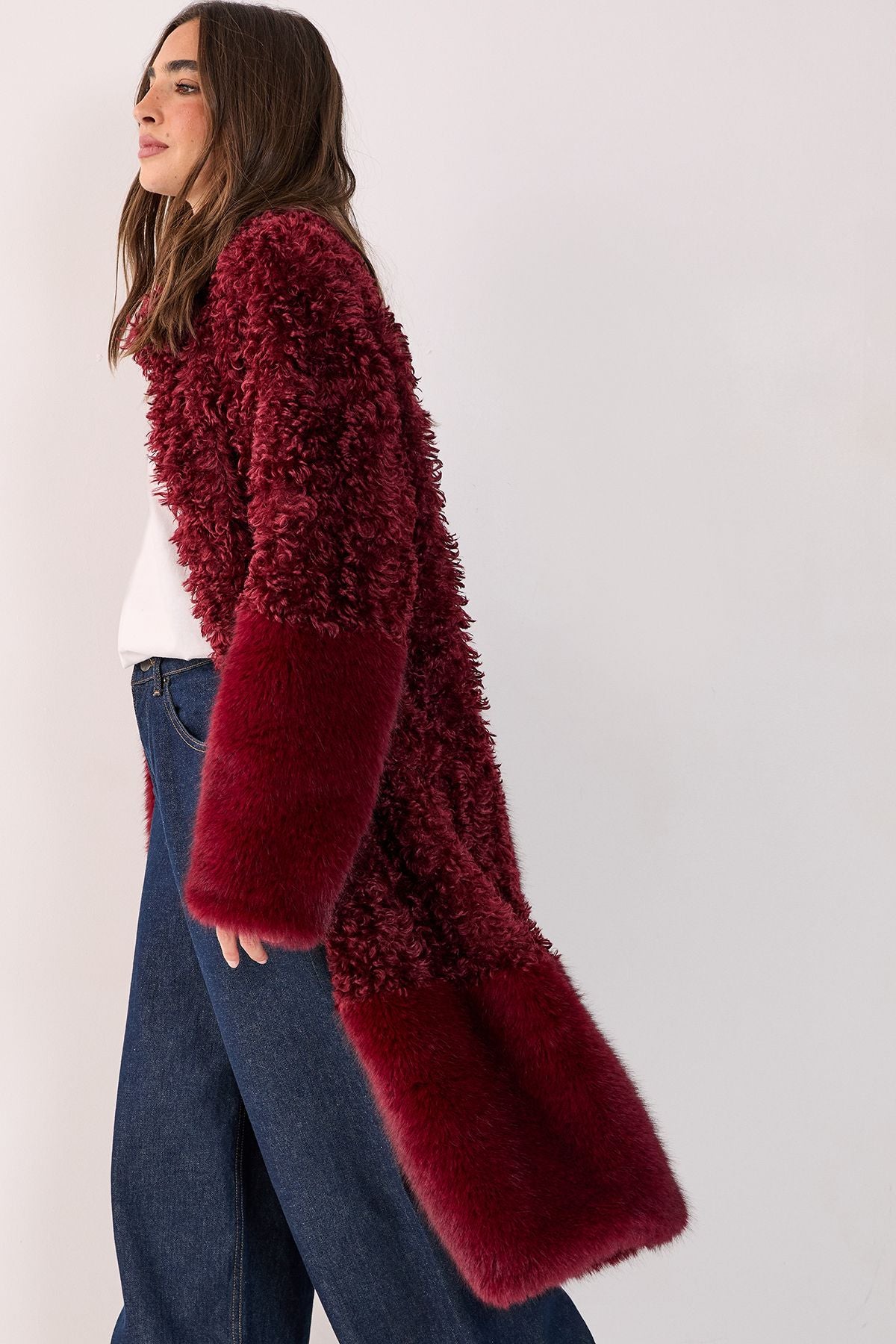 https://mediahub.prettylittlething.com/bgg27088_burgundy_xl_3